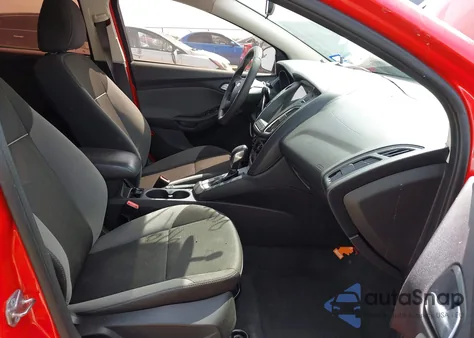 2014 Ford Focus Se z USA, uszkodzony, nr VIN 1FADP3F27EL362166